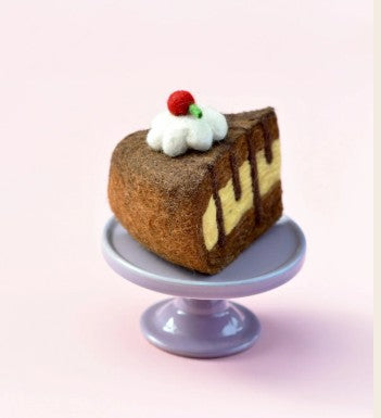 Chocolate Caramel Cake - Felt