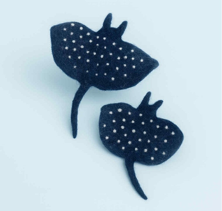 Manta rays - Felt Pod of 2