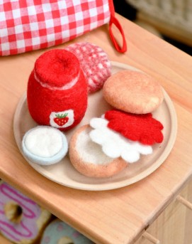 Felt - Strawberry Jam and Scone Set