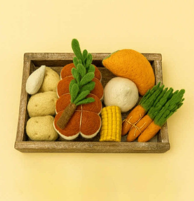 Roast Lamb & Veggie Set 14pc (Includes Tray)