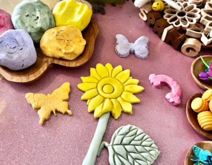 Eco Art & Crafts - ECO PLAYDOUGH POWDER AND PAINT KIT: GLUTEN FREE PLAYDOUGH