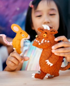 The Gruffalo Finger Puppets - 5 pcs and Soft Back Book