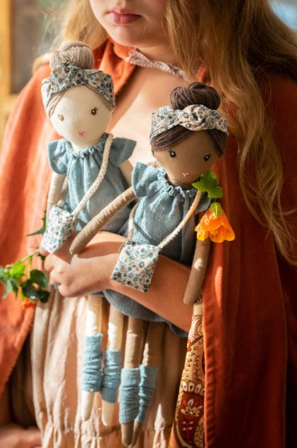 Nana Huchy - Miss Hazel Blue