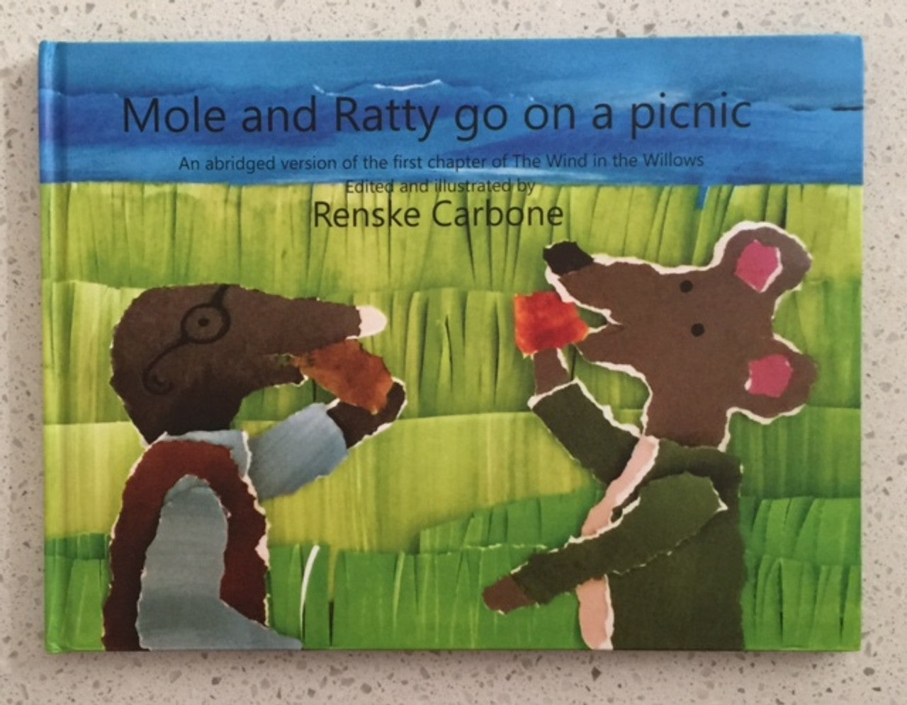 Mole and Ratty go on a picnic Book + 2 Toys